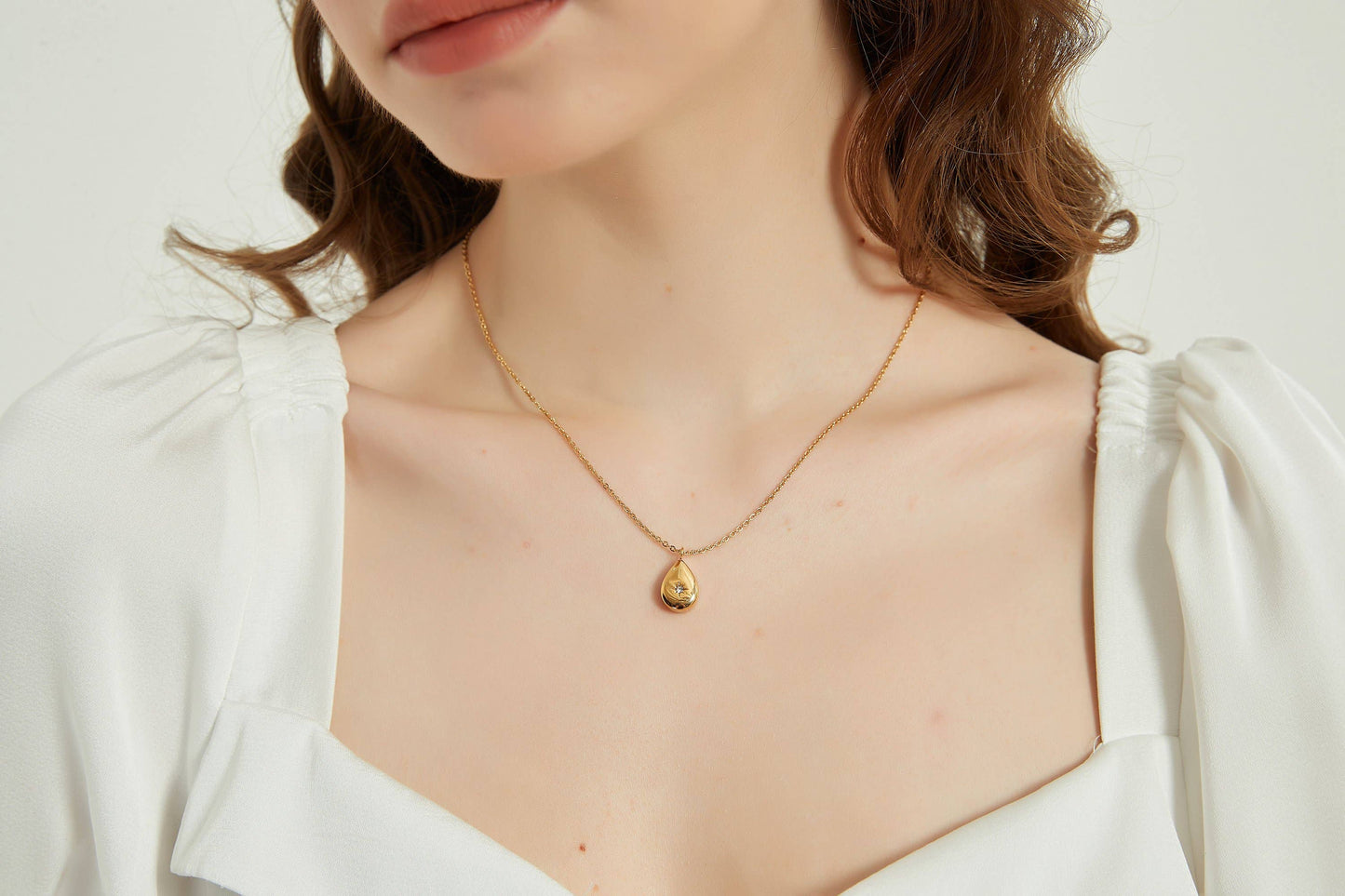 Ceilia pendant necklace, dainty necklace, charm necklace